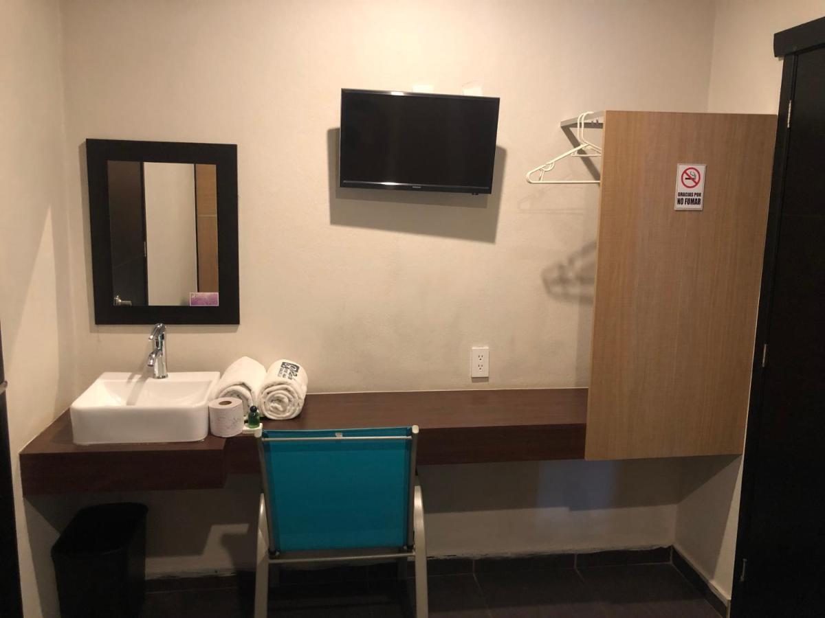 Hotel Raga Inn Тамасопо Екстериор снимка